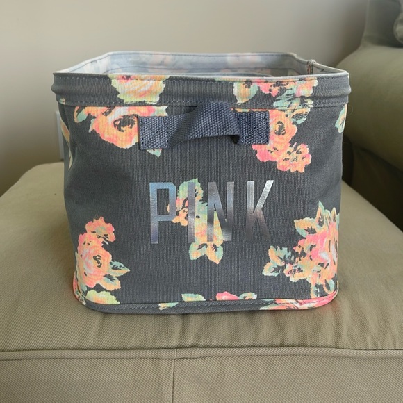Set of 2 Rare Victoria’s Secret Pink canvas storage bins from dorm collection - Picture 1 of 8